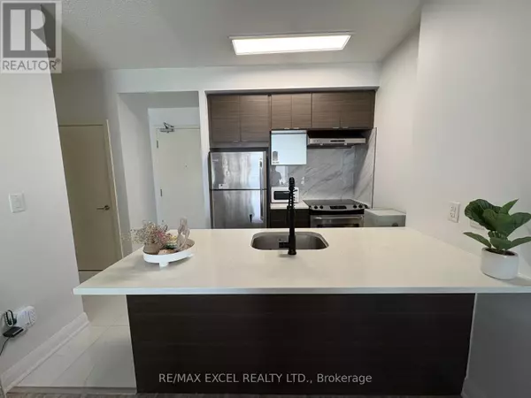 Toronto (henry Farm), ON M2J0B6,62 Forest Manor RD #904