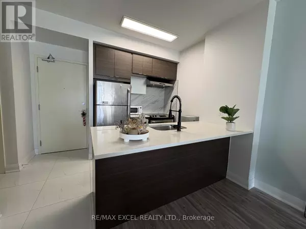 Toronto (henry Farm), ON M2J0B6,62 Forest Manor RD #904