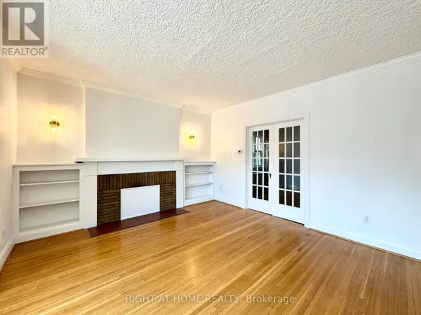Toronto (lawrence Park South), ON M5N2G1,MAIN APARTMENT - 1198 AVENUE ROAD