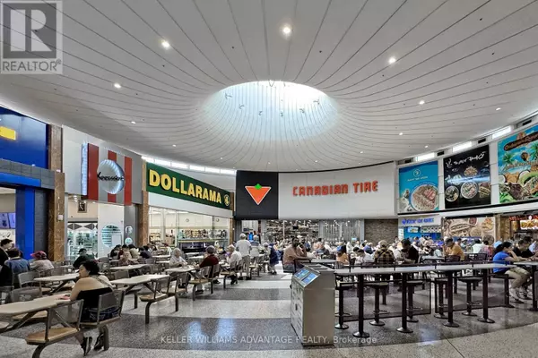 Toronto (newtonbrook West), ON M2M3X4,6464 Yonge ST #114