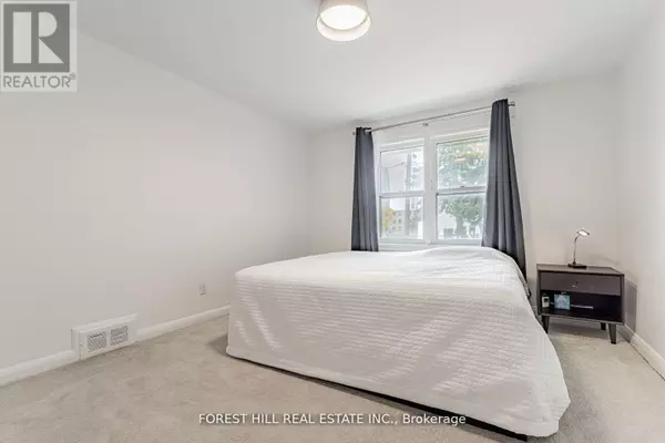 Toronto (bayview Village), ON M2K1H4,11 Greenbriar RD #MAIN