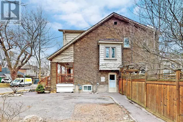 Toronto (willowdale East), ON M2N2V8,73 GLENDORA AVENUE