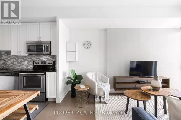 Toronto (mount Pleasant West), ON M4S1A1,68 Merton ST #404