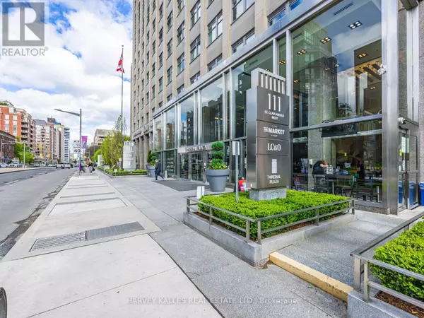 Toronto (yonge-st. Clair), ON M4V1N5,111 St Clair AVE West #419