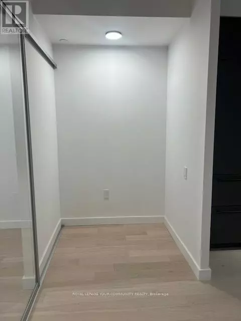Toronto (mount Pleasant East), ON M4G3C4,1720 Bayview AVE #219