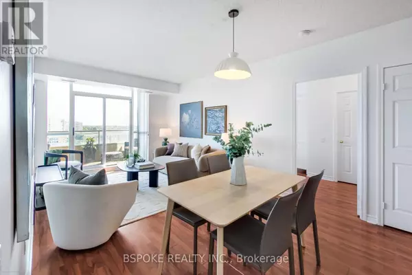 8 Covington RD #1412, Toronto (englemount-lawrence), ON M6A3E5