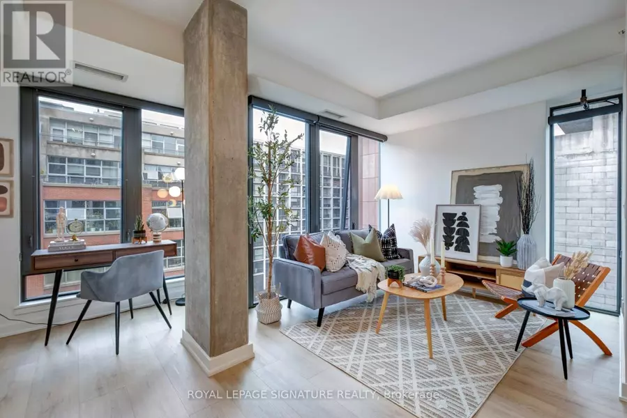 32 Camden ST #704, Toronto (waterfront Communities), ON M5V0G4