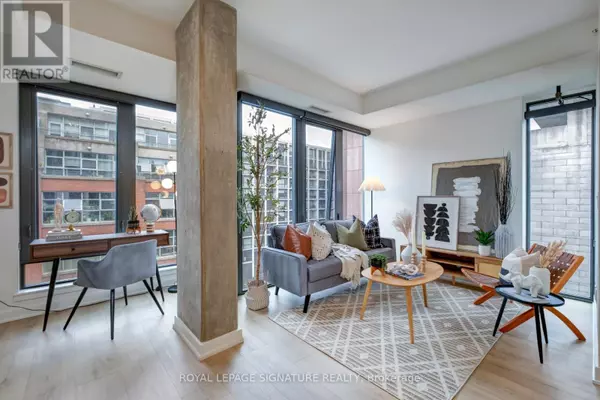 Toronto (waterfront Communities), ON M5V0G4,32 Camden ST #704