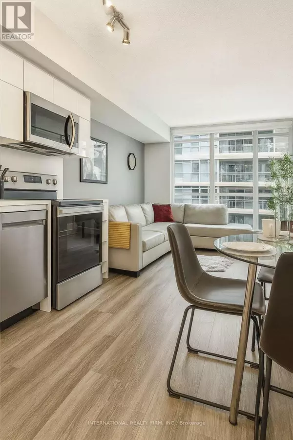 Toronto (waterfront Communities), ON M5V4B2,151 Dan Leckie WAY #347