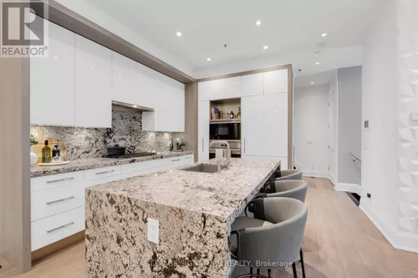 Toronto (bay Street Corridor), ON M5S0A3,1078 BAY STREET