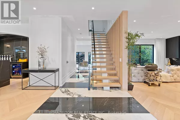 Toronto (rosedale-moore Park), ON M4W2T7,62 MAPLE AVENUE