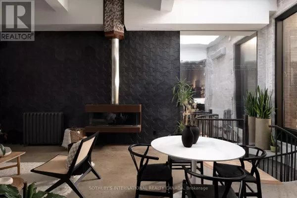Toronto (moss Park), ON M5A2T4,264 Seaton ST #204