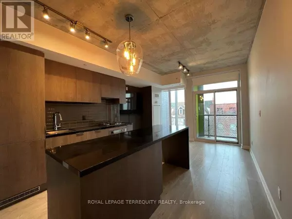 Toronto (trinity-bellwoods), ON M6J0G1,109 Ossington AVE #308