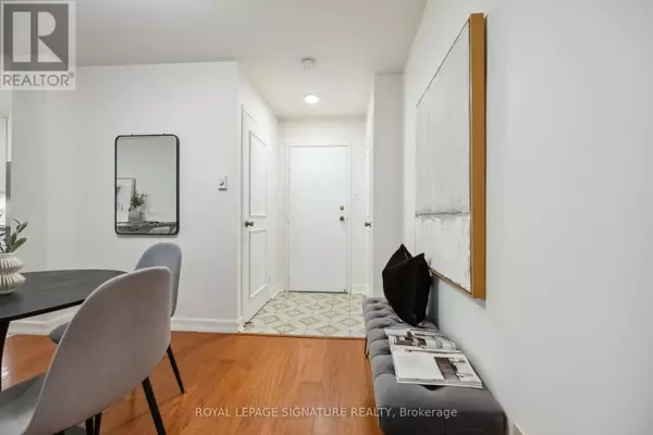 Toronto (annex), ON M5R2N5,212 St. George ST #201
