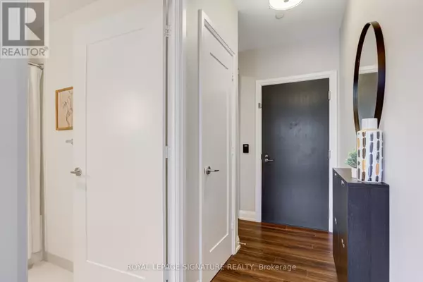 Toronto (parkwoods-donalda), ON M3A0A4,18 Graydon Hall DR #205