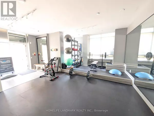 Toronto (waterfront Communities), ON M5V0K6,510 QUEENS QUAY W