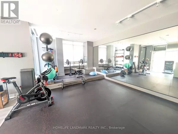 Toronto (waterfront Communities), ON M5V0K6,510 QUEENS QUAY W