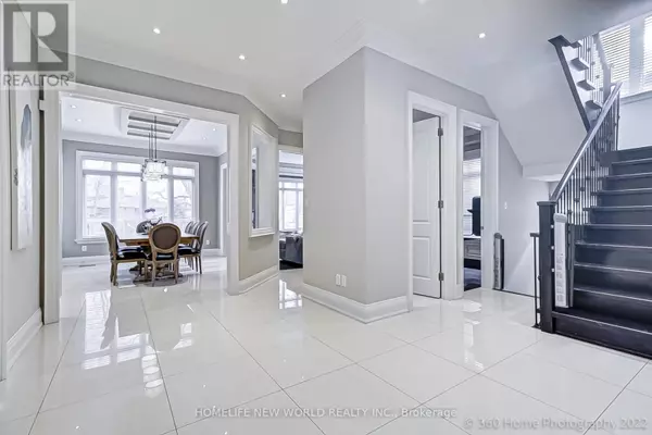 Toronto (hillcrest Village), ON M2H1Z5,29 THREADNEEDLE CRESCENT