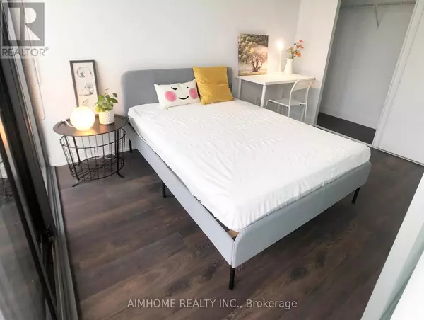 Toronto (church-yonge Corridor), ON M4Y0C3,50 Charles ST East #2315