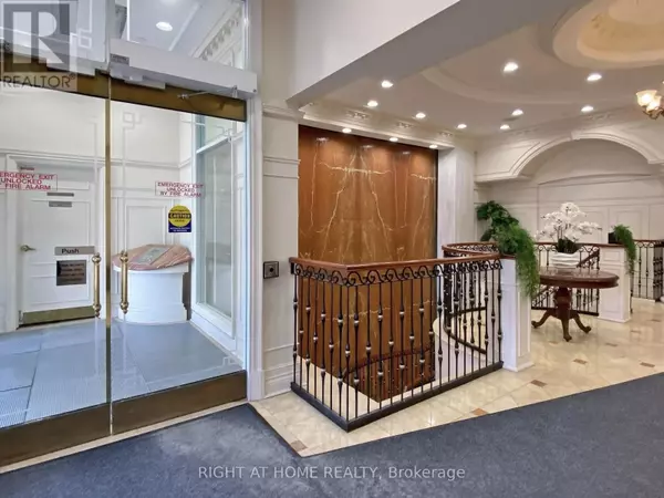 Toronto (willowdale East), ON M2N7B2,880 Grandview WAY #1509