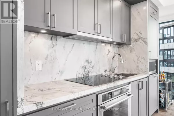 Toronto (waterfront Communities), ON M5V0V6,470 Front ST West #1012