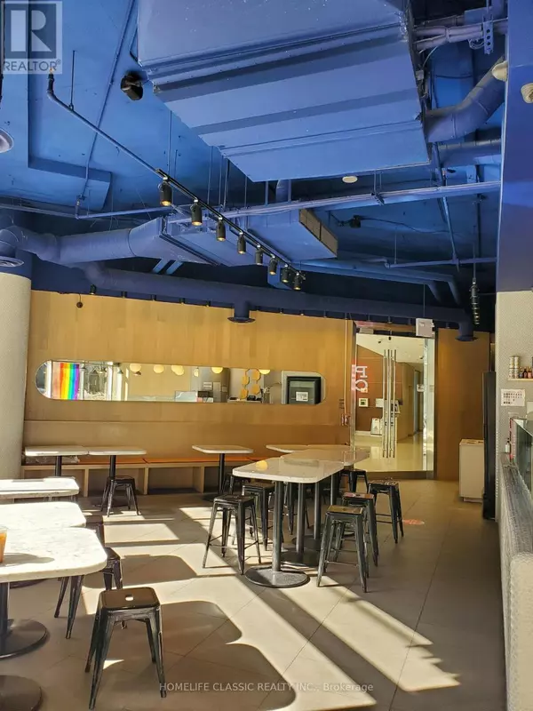 Toronto (rosedale-moore Park), ON M4W0A2,160 BLOOR STREET E