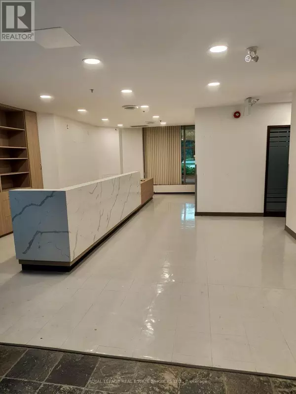 Toronto (banbury-don Mills), ON M3B3M1,1440 Don Mills RD #100