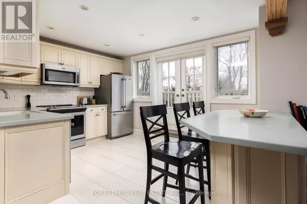 Toronto (yonge-st. Clair), ON M4V1J5,105 Balmoral AVE #Unit 5