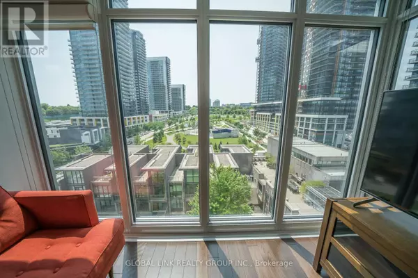 121 Mcmahon DR #915, Toronto (bayview Village), ON M2K0C1