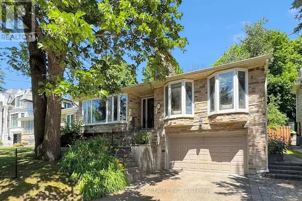 61 WHITTAKER CRESCENT, Toronto (bayview Village), ON M2K1K9