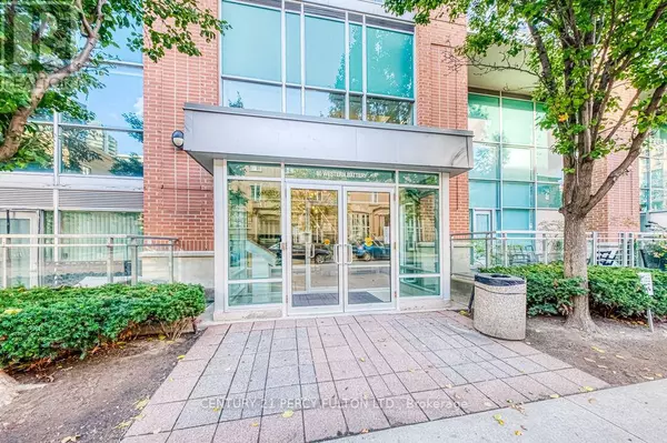 Toronto (niagara), ON M6K3S1,80 Western Battery RD #411