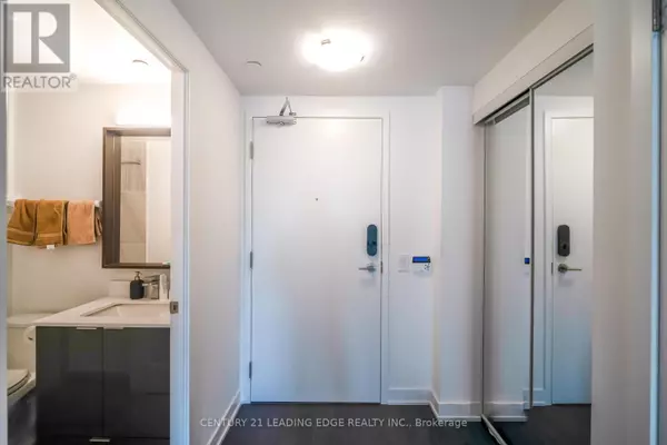 Toronto (waterfront Communities), ON M5V0W9,543 RICHMOND ST West #712