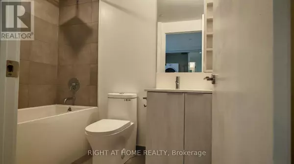 Toronto (bay Street Corridor), ON M4Y0J5,8 Wellesley ST West #1216