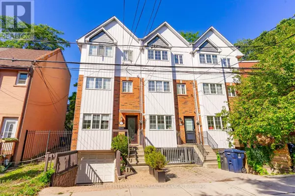 Toronto (moss Park), ON M5A1Z5,58A POULETT STREET