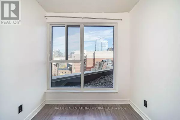 Toronto (waterfront Communities), ON M5A4M8,222 The Esplanade #932