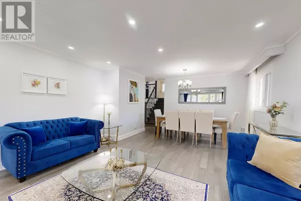 Toronto (don Valley Village), ON M2J2J2,55 LESGAY CRESCENT