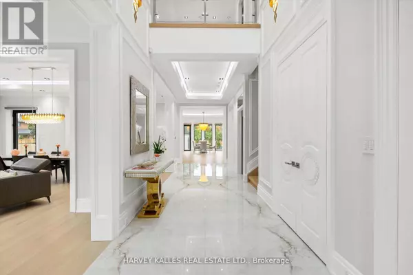 Toronto (st. Andrew-windfields), ON M2L2N5,1 SILVERGROVE ROAD