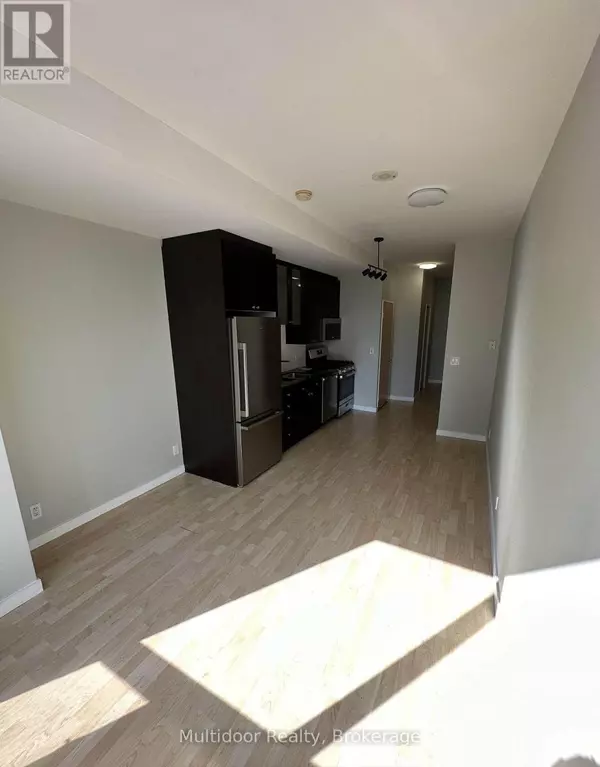 Toronto (niagara), ON M6K0A1,1 Shaw ST South #817