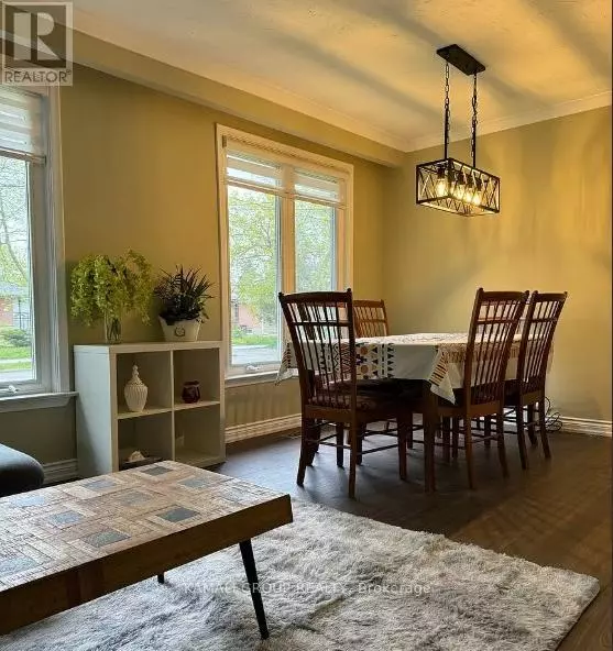 Toronto (newtonbrook West), ON M2R2N4,267 Homewood AVE #MAIN