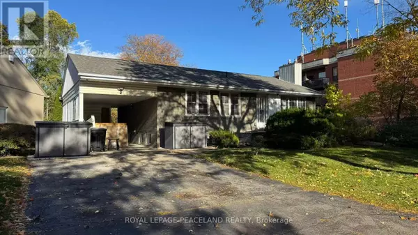 66 Paperbirch DR #Upper, Toronto (banbury-don Mills), ON M3C2E7