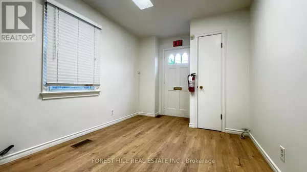 Toronto (lansing-westgate), ON M2N3A4,168 SHEPPARD AVENUE W