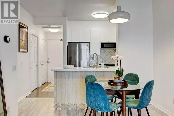 Toronto (lansing-westgate), ON M2N7C6,155 Beecroft RD #PH212