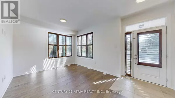 Toronto (banbury-don Mills), ON M3B0B4,205 THE DONWAY EAST