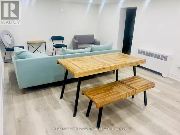 Toronto (casa Loma), ON M5R1K9,580 Davenport RD #3