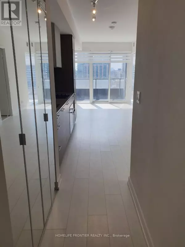 Toronto (niagara), ON M6K3S4,19 Western Battery RD #1011