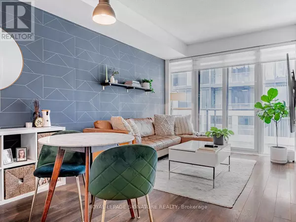 Toronto (waterfront Communities), ON M5V1C1,560 Front ST West #906