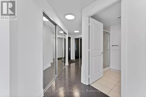 Toronto (bay Street Corridor), ON M5S0A6,65 St. Mary ST #2604