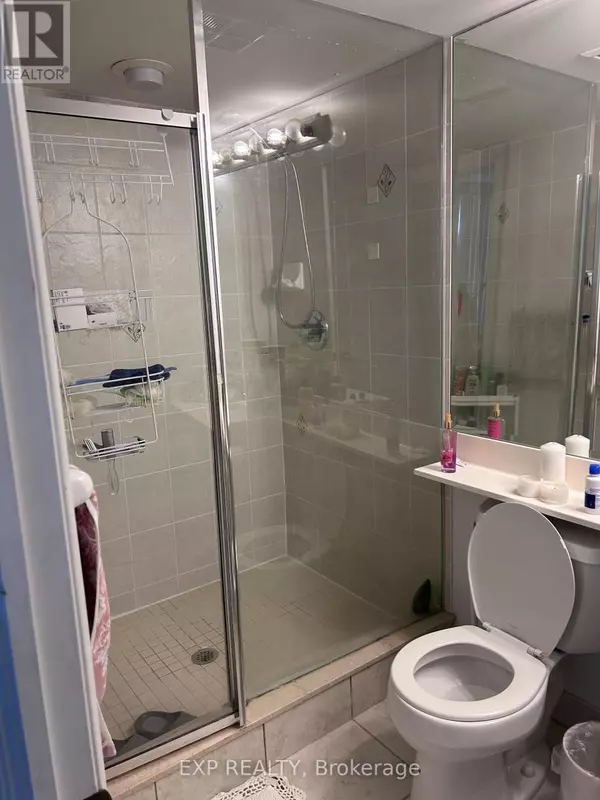 Toronto (willowdale East), ON M2N7H5,2 Clairtrell RD #510