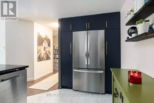 Toronto (westminster-branson), ON M2R3W5,1101 Steeles AVE West #207