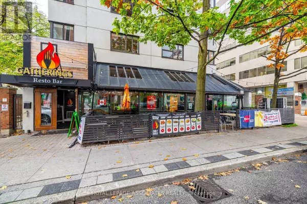 Toronto (yonge-st. Clair), ON M4V3A5,49 ST CLAIR AVENUE W